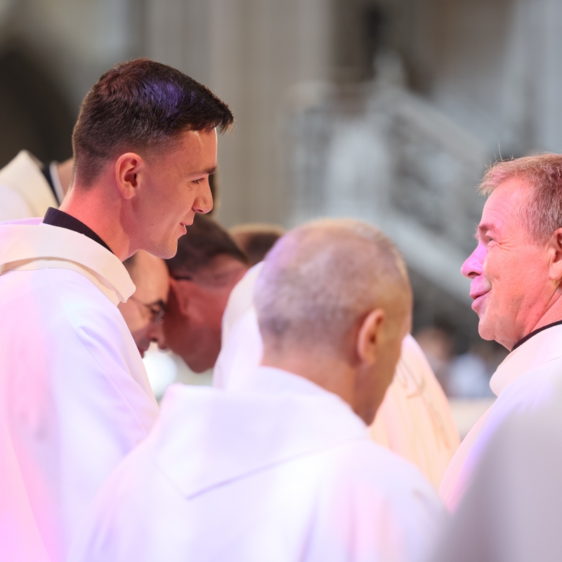 Košická arcidiecéza privítala v službe troch nových kňazov
