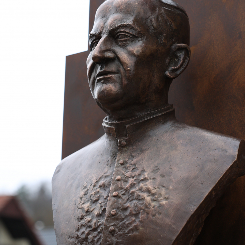 Kardinál Jozef Tomko sa narodil pred 100 rokmi